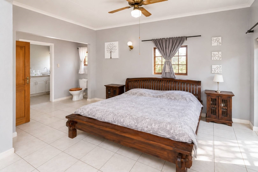 5 Bedroom Property for Sale in Schoemansville North West